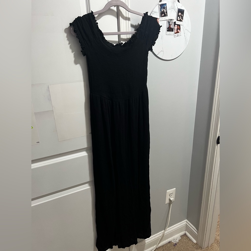 Divided black ruched top dress